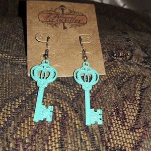 COPY - Plunder pair earrings skeleton key